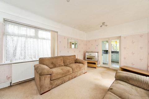 2 bedroom detached bungalow for sale, Doreen Avenue, Wirral, CH46