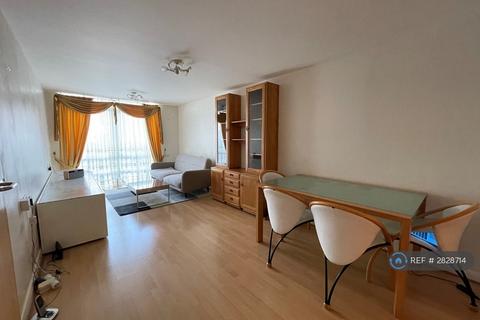 2 bedroom flat to rent, Fairlead House, London, E14