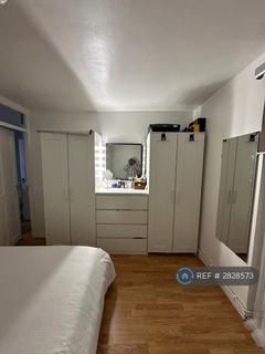 undefined, Pitshanger Lane, London, W5
