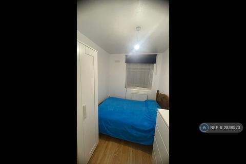 undefined, Pitshanger Lane, London, W5