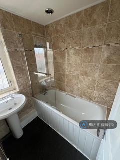 3 bedroom terraced house to rent, Chilton Close, Bridgwater, TA6