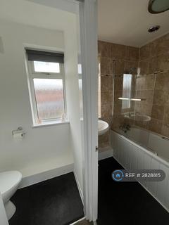 3 bedroom terraced house to rent, Chilton Close, Bridgwater, TA6