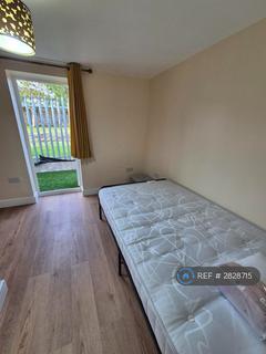 undefined, Birkbeck Avenue, Greenford, UB6