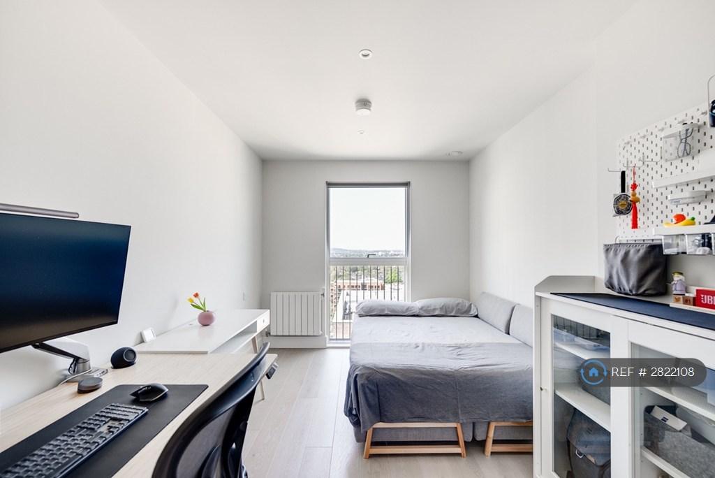 2nd Bedroom