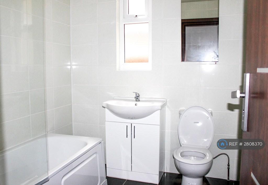 Upstairs Bathroom