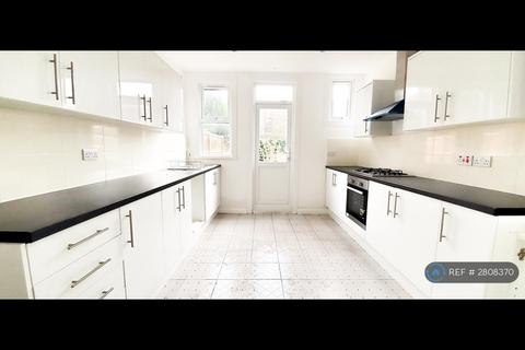 undefined, Abbotts Park Road, London, E10