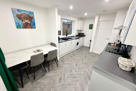 3 bedroom semi-detached house to rent, Blakeston Road, Billingham TS23