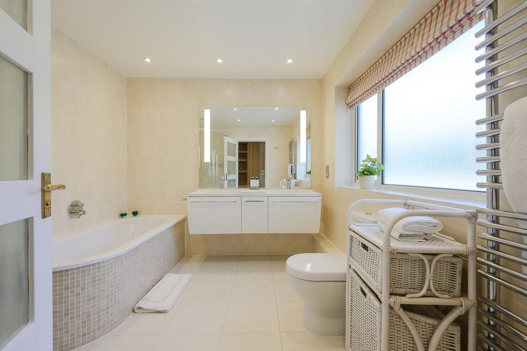 Principal Ensuite