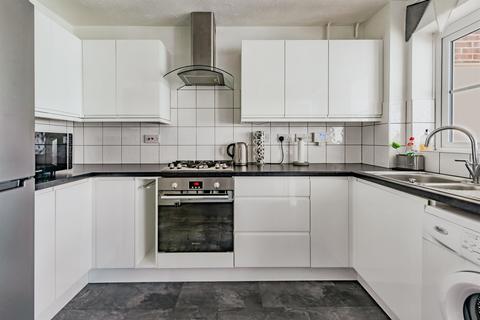 undefined, Vancouver Drive, Crawley