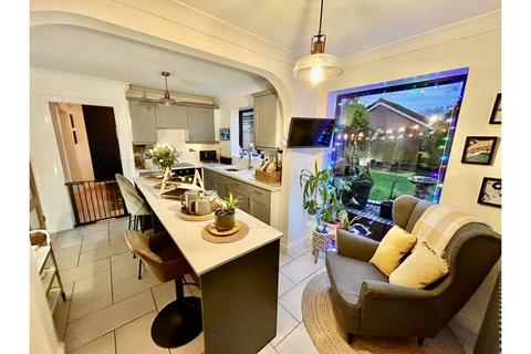 undefined, Lonsdale Close, Warrington, WA5