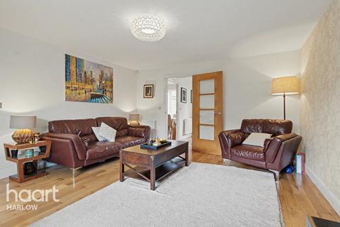 4 bedroom detached house for sale, Saffron Crescent, Sawbridgeworth