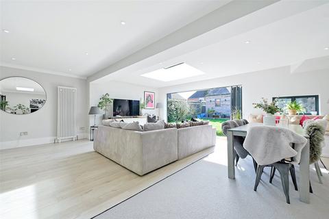 4 bedroom semi-detached house to rent, Hyde Green, Beaconsfield, Buckinghamshire, HP9