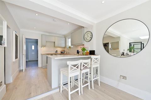 4 bedroom semi-detached house to rent, Hyde Green, Beaconsfield, Buckinghamshire, HP9