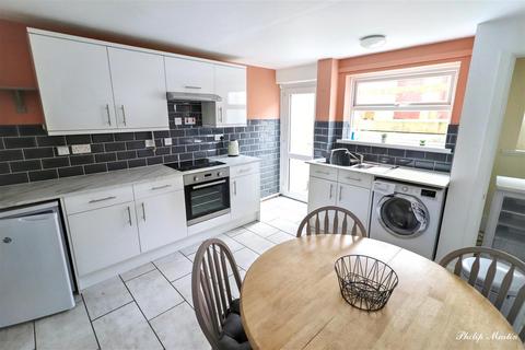 2 bedroom terraced house for sale, Kenwyn Street, Truro
