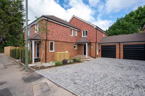 3 bedroom semi-detached house for sale, Cottimore Lane, Walton on Thames, KT12