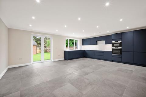 3 bedroom semi-detached house for sale, Cottimore Lane, Walton on Thames, KT12