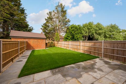 3 bedroom semi-detached house for sale, Cottimore Lane, Walton on Thames, KT12
