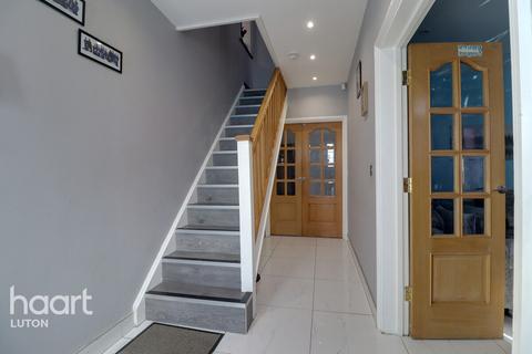 undefined, Biscot Road, Luton