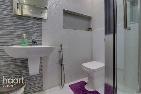 undefined, Biscot Road, Luton
