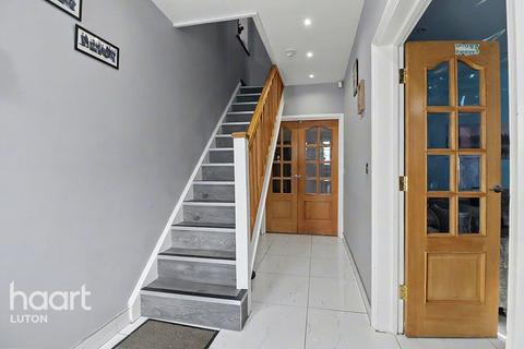 undefined, Biscot Road, Luton
