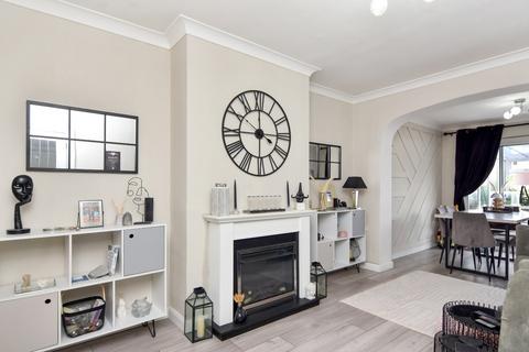 3 bedroom semi-detached house for sale, Elm Road, Shoeburyness, Essex, SS3