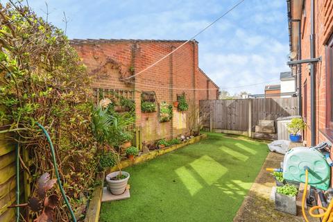 2 bedroom flat for sale, Jubilee Road, Waterlooville, Hampshire, PO7