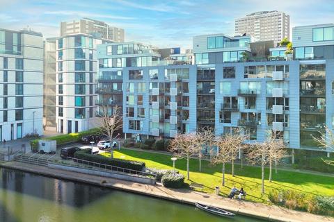 2 bedroom flat for sale, Graham Street, London N1
