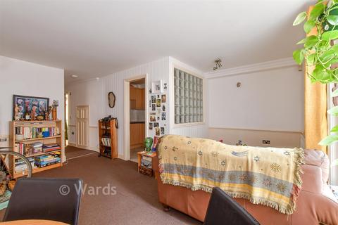 2 bedroom ground floor flat for sale, Stour Street, Canterbury, Kent