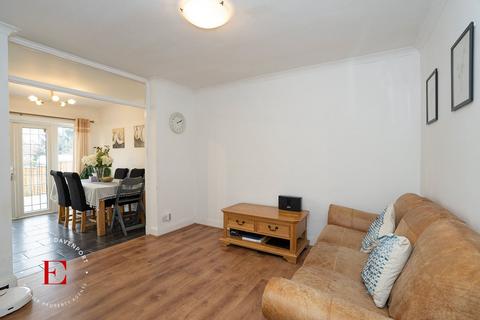 3 bedroom terraced house for sale, Anchorway Road, Finham