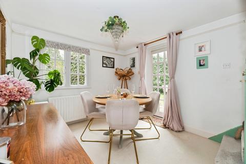 3 bedroom detached house for sale, Lower Road, Little Bookham, Surrey, KT23