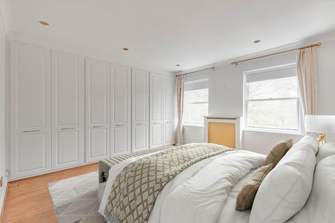 4 bedroom house for sale, King George Square, Richmond TW10