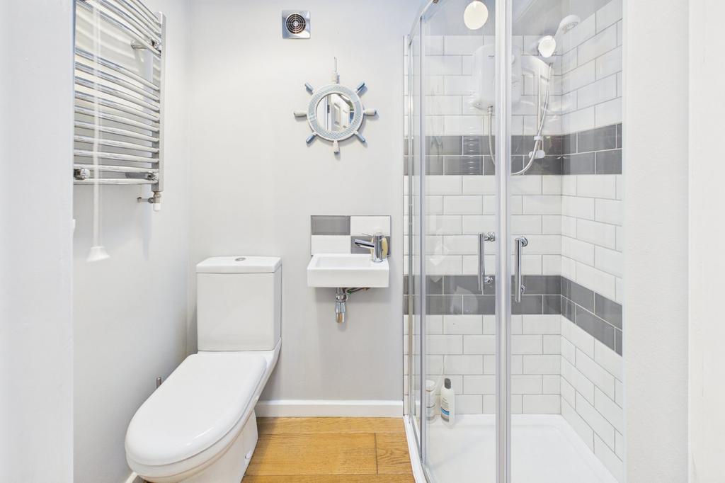 Grond Floor Shower