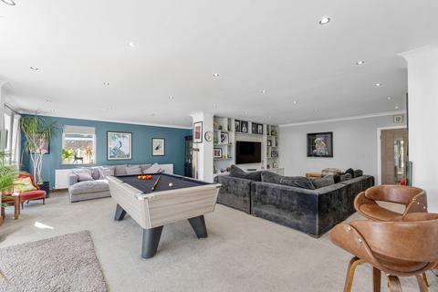 5 bedroom detached house for sale, Tangier Way, Tadworth KT20