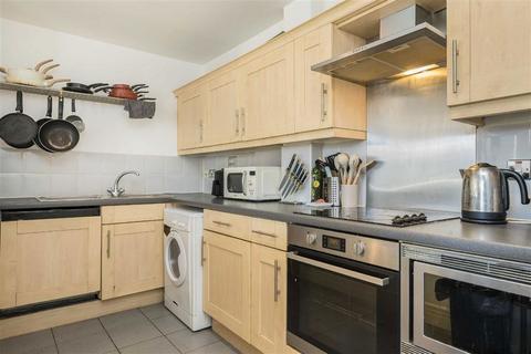 2 bedroom flat for sale, Mansell Street, London E1