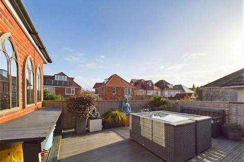 2 bedroom maisonette for sale, Stourcliffe Avenue, Bournemouth, Dorset, BH6