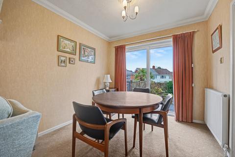 4 bedroom semi-detached house for sale, Kendrick Drive, Oadby, LE2