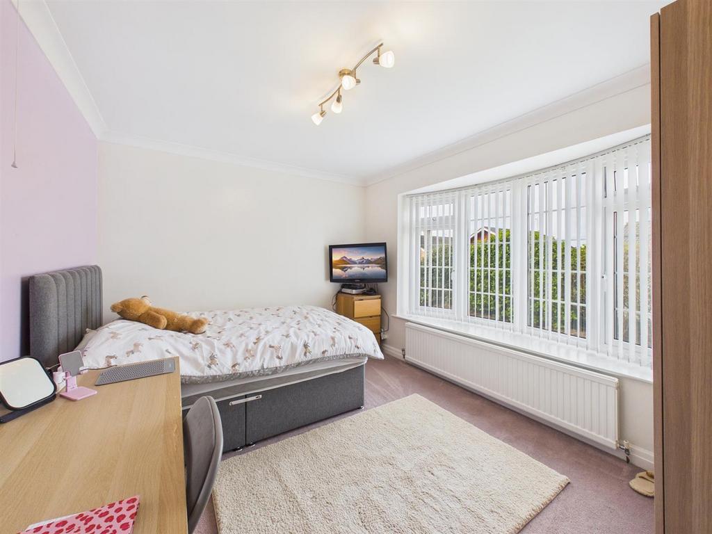 Bedroom: