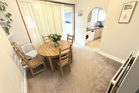 4 bedroom terraced house for sale, Windsor Drive, Barnet EN4