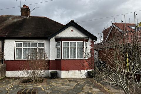 undefined, Manor Avenue, Northolt UB5