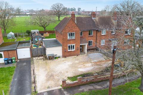Foster Avenue, Studley