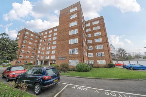 undefined, Portsmouth Road, Surbiton