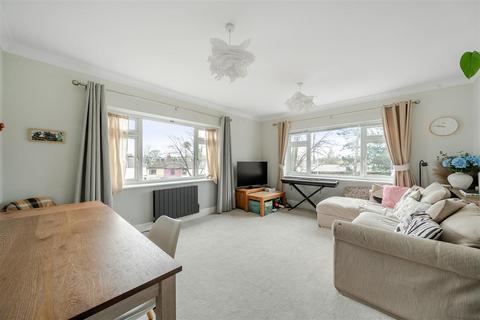 undefined, Portsmouth Road, Surbiton