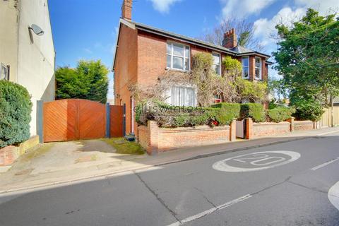 5 bedroom detached house for sale, High Street, Fenstanton