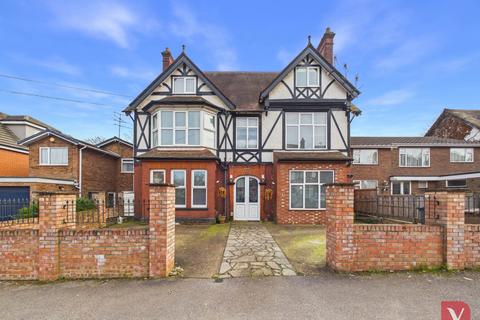 undefined, Lansdowne Road, Luton LU3