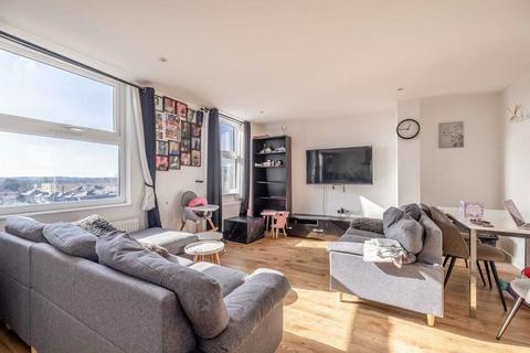 2 bedroom flat for sale, Radley House 186-188 High Street, Slough, Slough, SL1 1HE