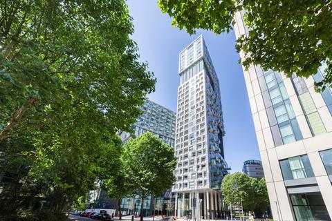 undefined, Lincoln Plaza, London E14