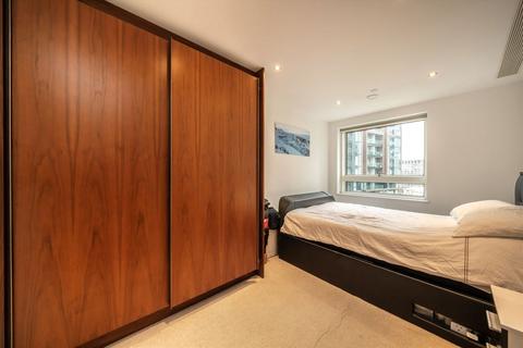 undefined, Lincoln Plaza, London E14