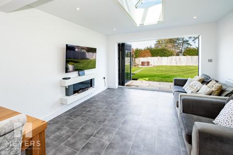 3 bedroom detached bungalow for sale, Meadow Road | Ringwood | BH24