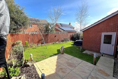 undefined, Meek Road, Newent