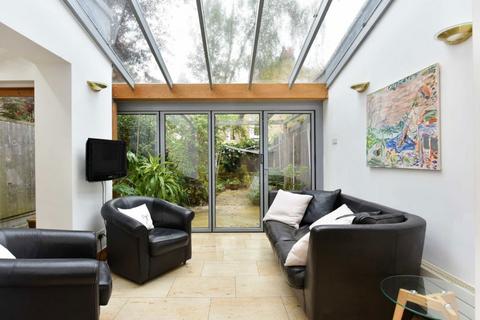 undefined, Meynell Crescent, London E9